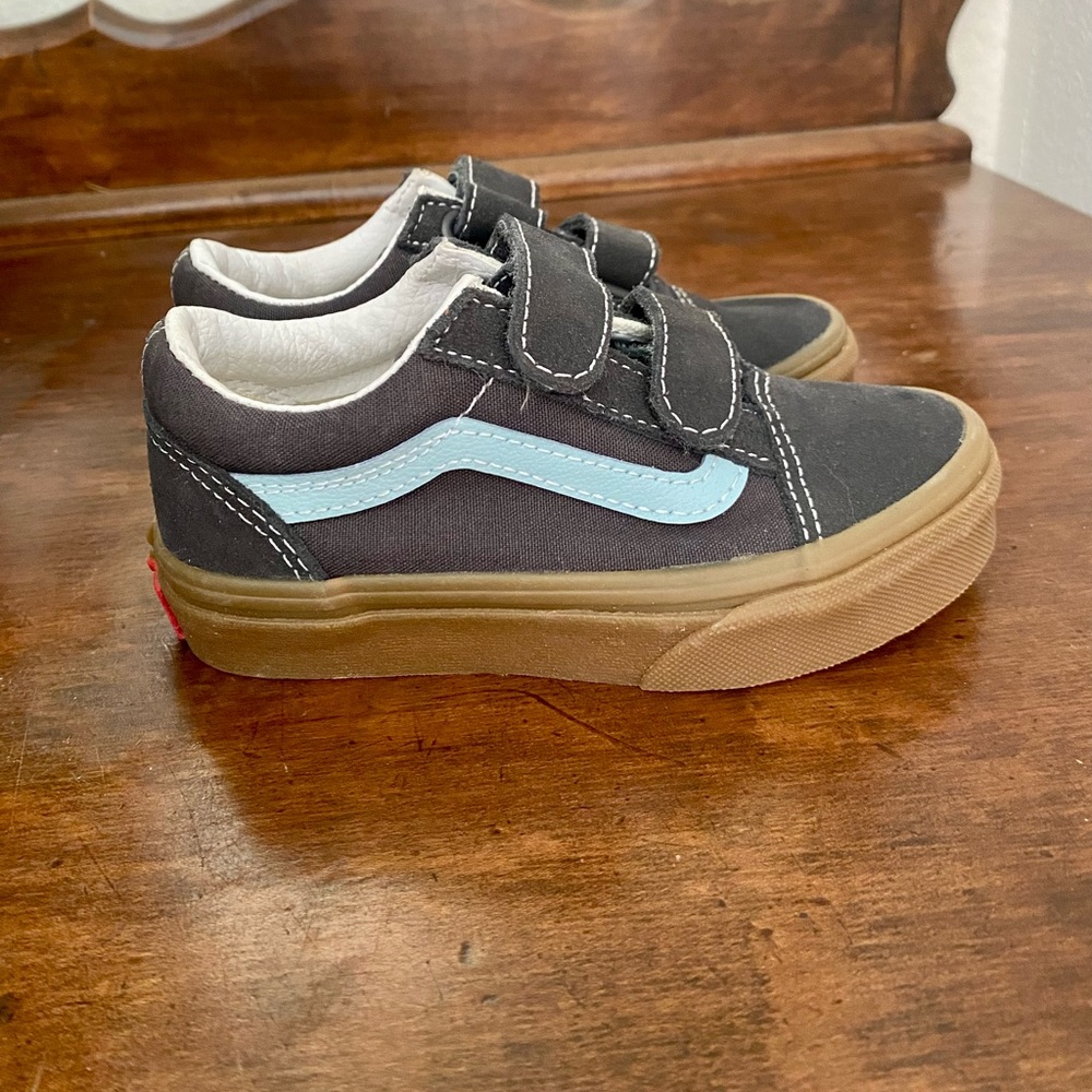 Little kid vans